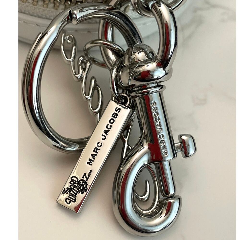 Marc Jacobs x The Wizard of Oz Leather Coin Pouch / Bag Charm NWT & MJ Mirror - Picture 8 of 11
